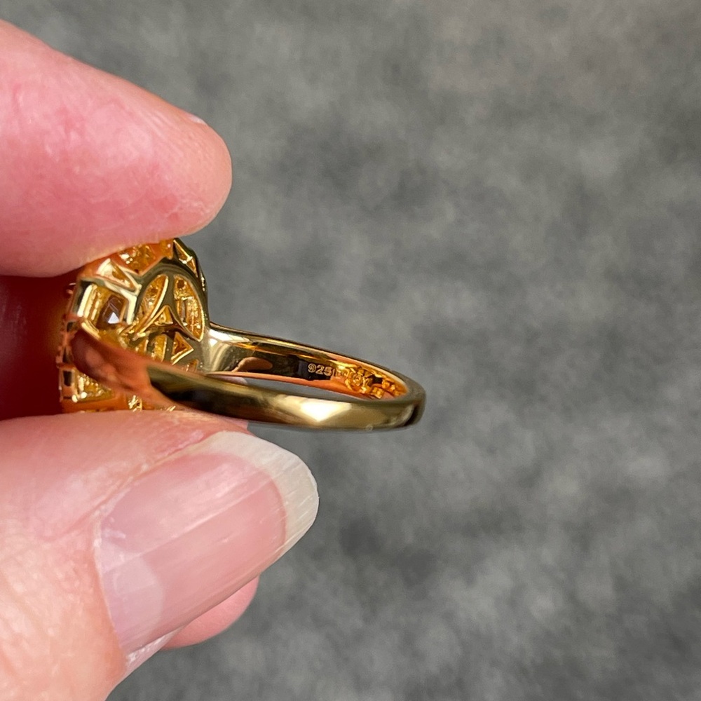 Yellow sapphire and moissanite art deco ring - Picture 6 of 7